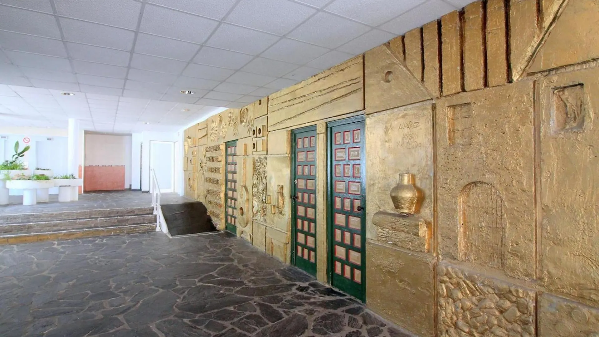 Holiday Center 2303 Apartamento En Primera Linea De Mar Y Con Piscina En Santa Margarita 罗萨斯