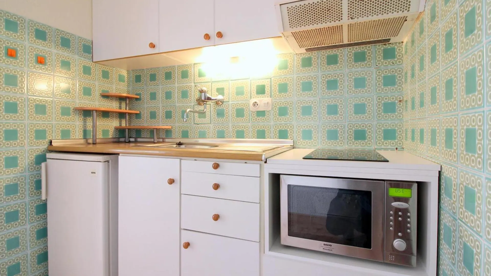 Holiday Center 2303 Apartamento En Primera Linea De Mar Y Con Piscina En Santa Margarita 罗萨斯